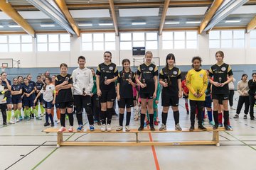 Bild 26 - C-Juniorinnen 3 Loewinnen Cup